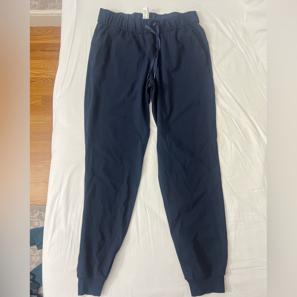 Navy Blue Lululemon Stretch jogger